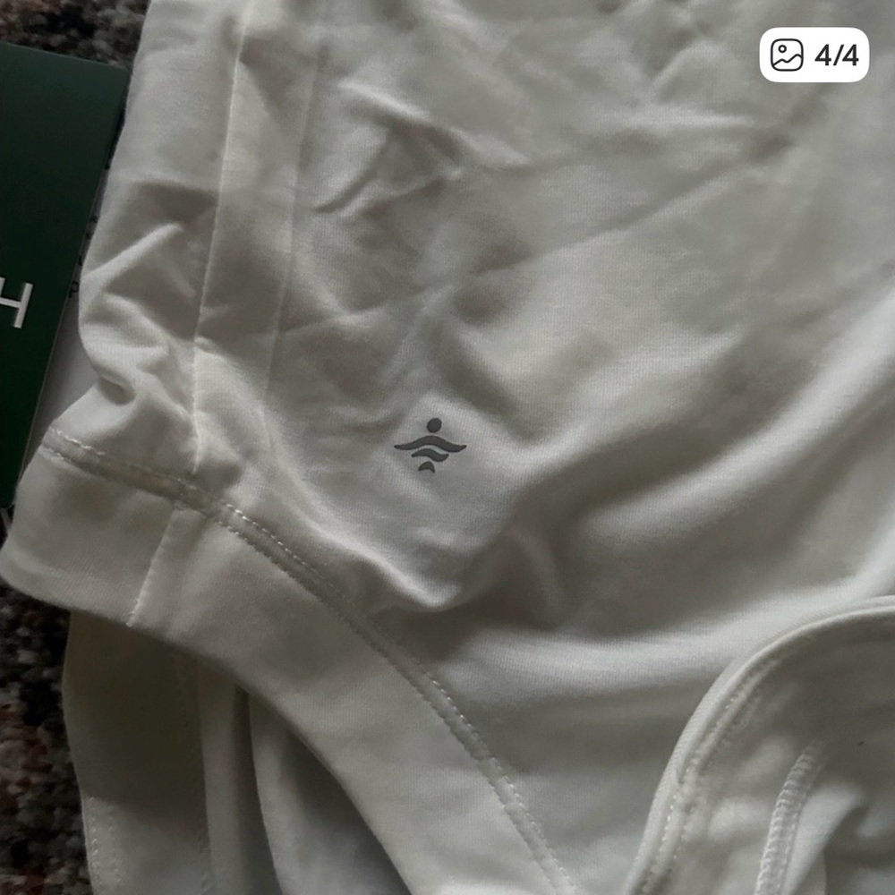 HALARA White Off-Shoulder Top - Picture 4 of 4